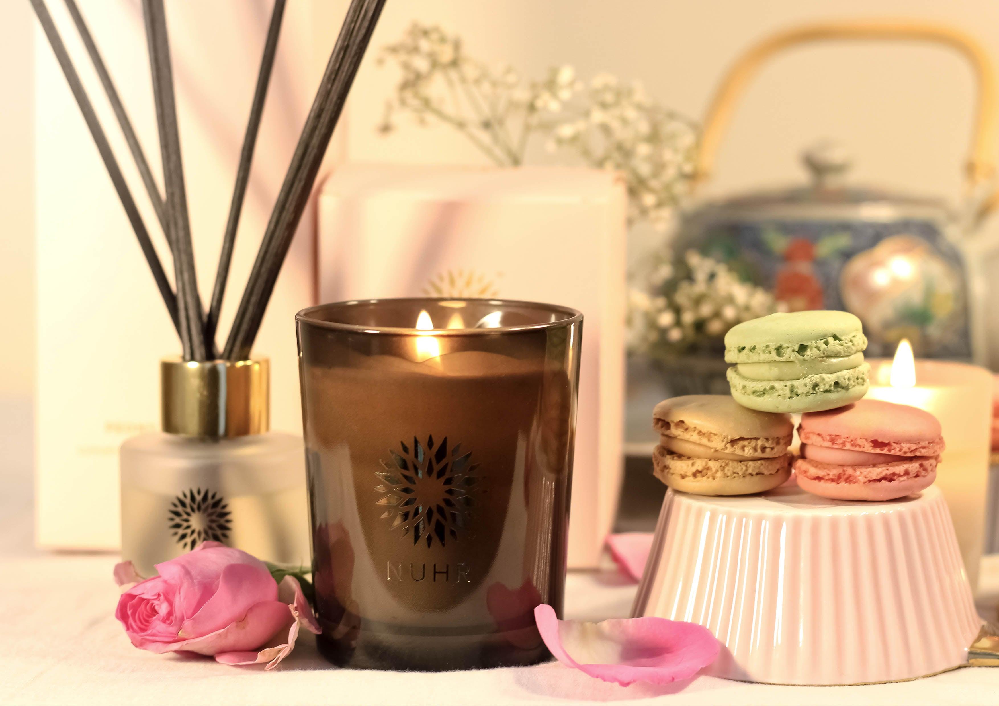 Peony & Oud Luxury Scented Candle - Infinitycarts